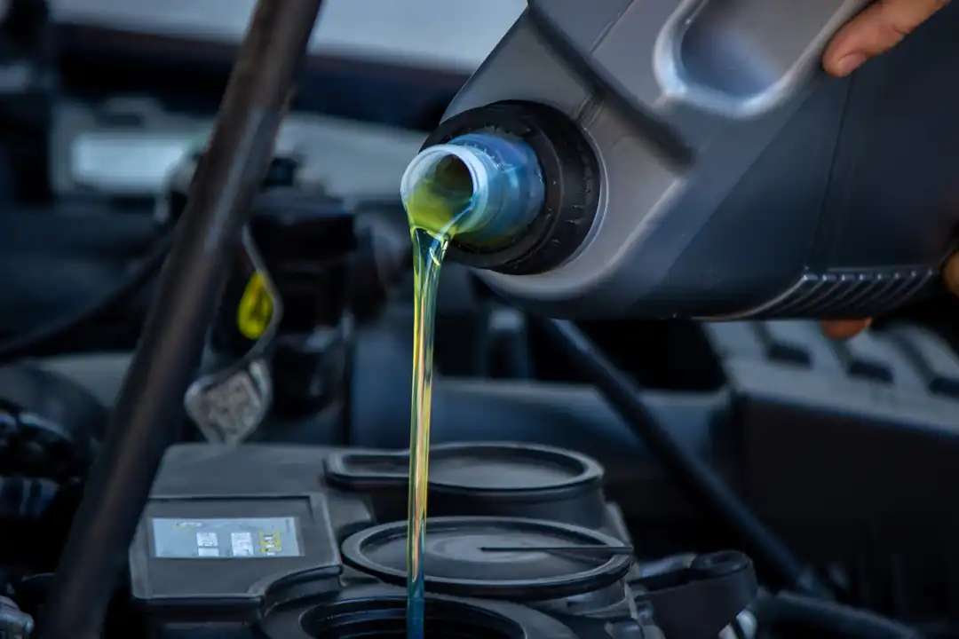 Erzurum’da Yüksek Kilometreli Araçlar İçin Tam Sentetik Motor Yağı Kullanımı